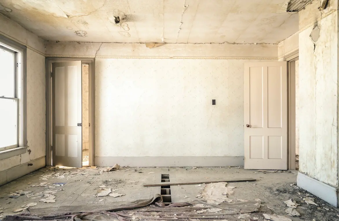 Waste disposal crew managing a cleanout project in Fort Knox